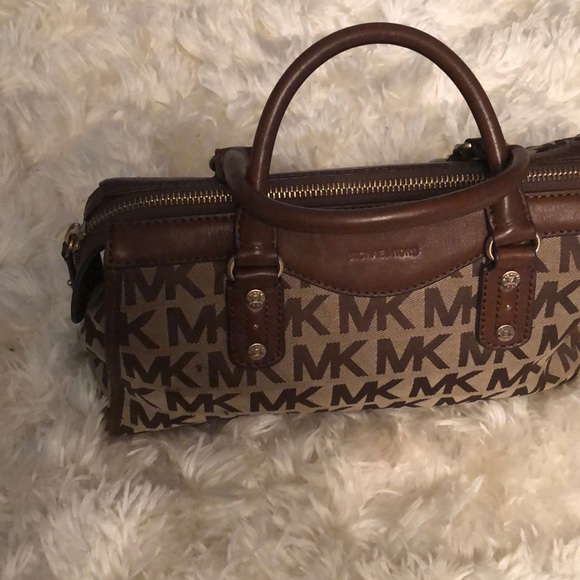 Handbag - Picture 5 of 6